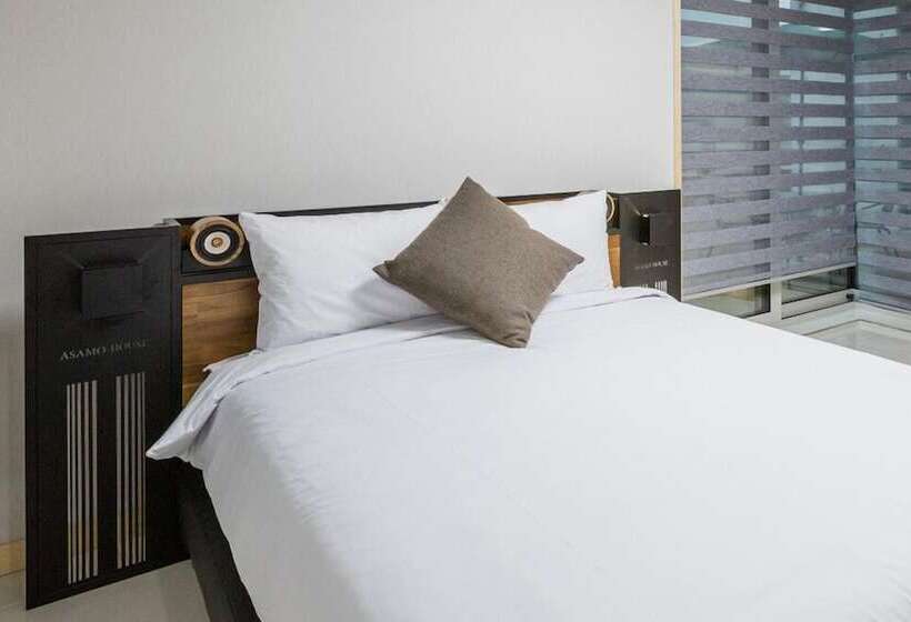 פנסיון Asamo Poolvilla