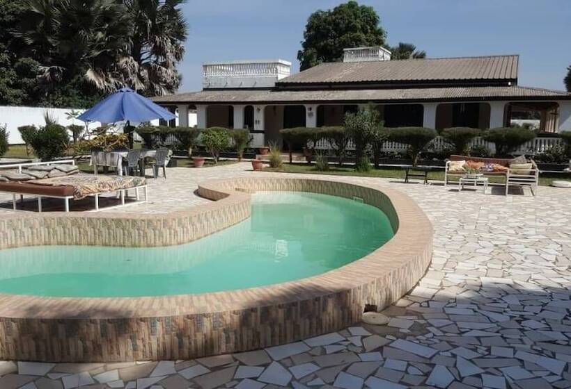 پانسیون Bahamas Guest