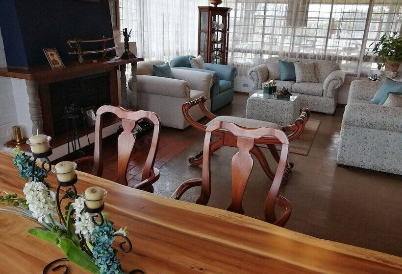 פנסיון Chesters B&b