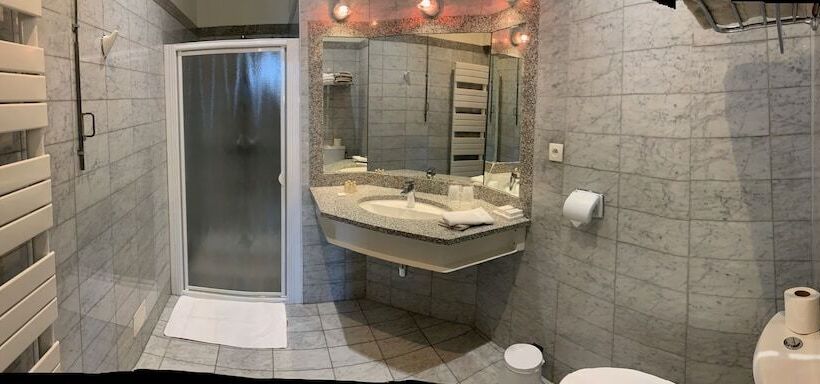 Пансион Le Pommier Doux, Maison D Hôte Du Domaine Du Château D Argeronne