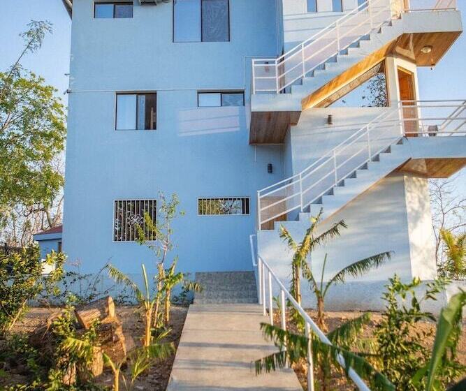 بنسيون Doctor Surf Guesthouse