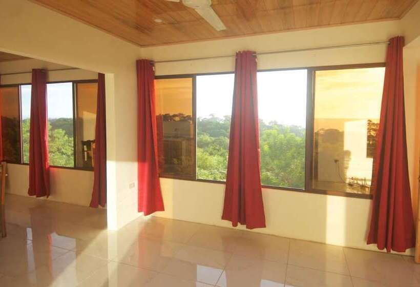 פנסיון Doctor Surf Guesthouse