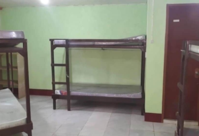 بنسيون Eg Rusiana Boarding House