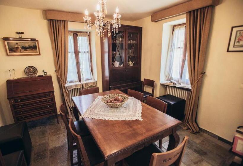 פנסיון Ellis Full Guest House