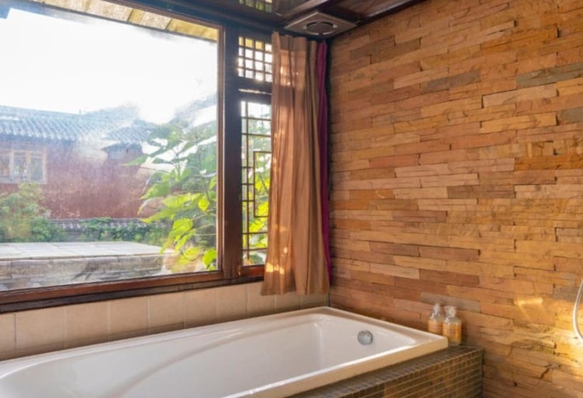 פנסיון Floral Hotel Limaroonthai Shuhe