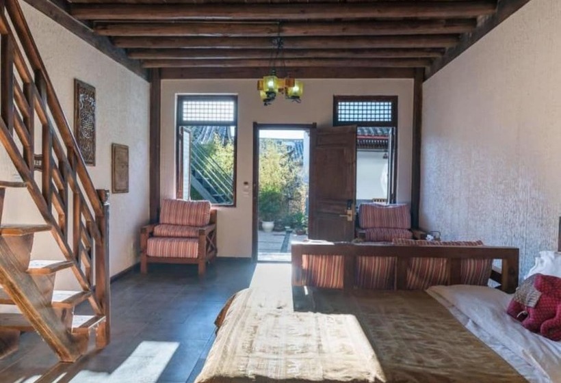 פנסיון Floral Hotel Limaroonthai Shuhe