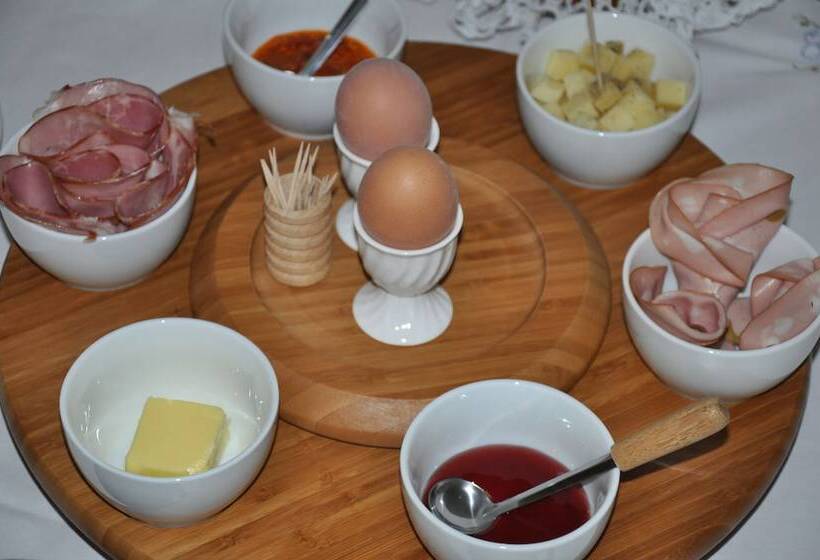 پانسیون Green Point