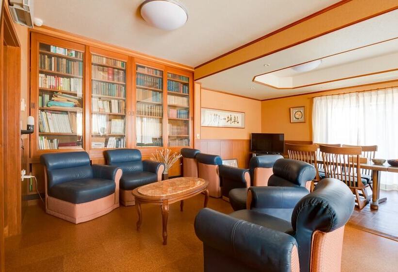 بنسيون Guesthouse Iroha