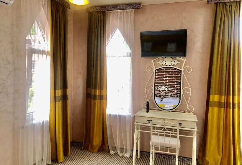 پانسیون Guesthouse Usadba