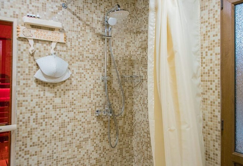 پانسیون Guesthouse Usadba