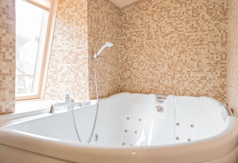 پانسیون Guesthouse Usadba