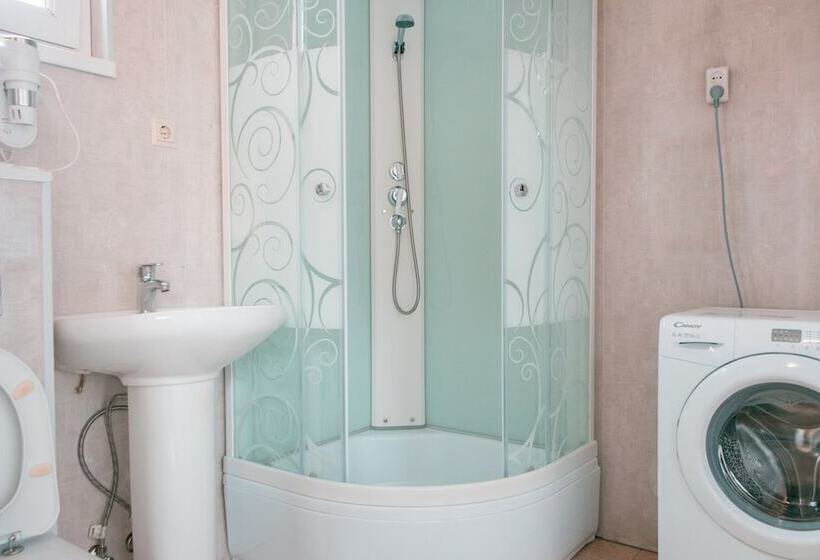 پانسیون Guesthouse Usadba