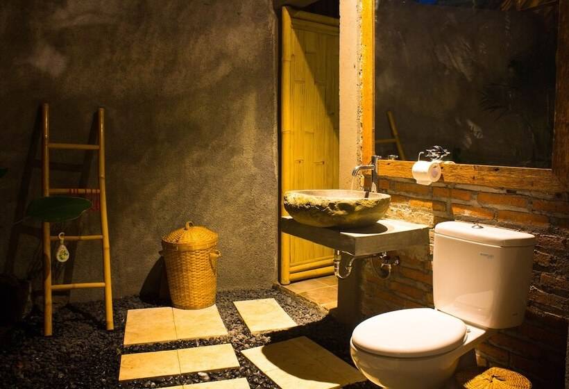 פנסיון Hide Tumbuk Bamboo By Atharva Bali