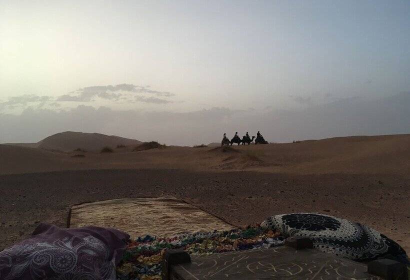 پانسیون Hoshizora Sabaku Camp