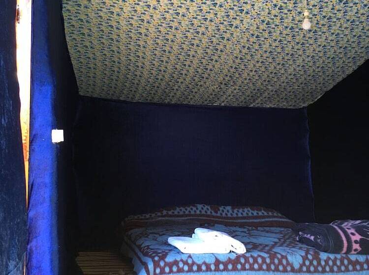 پانسیون Hoshizora Sabaku Camp