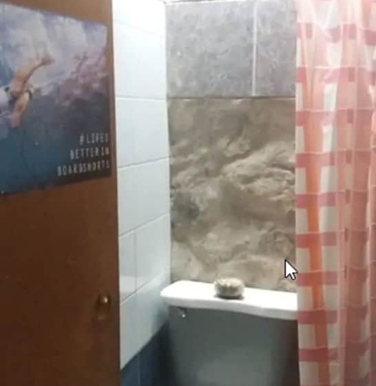 펜션 Huanchaco Surf Camp