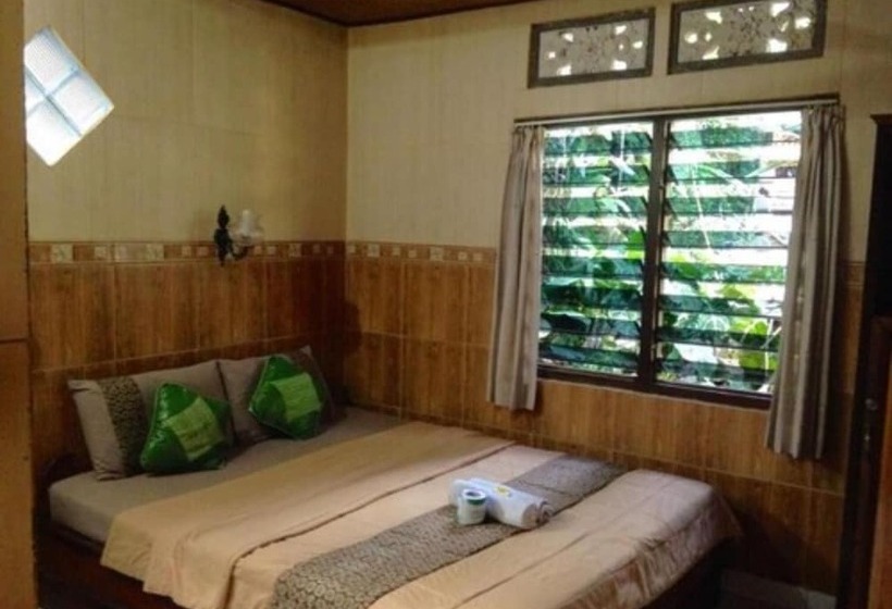 פנסיון Indra Homestay