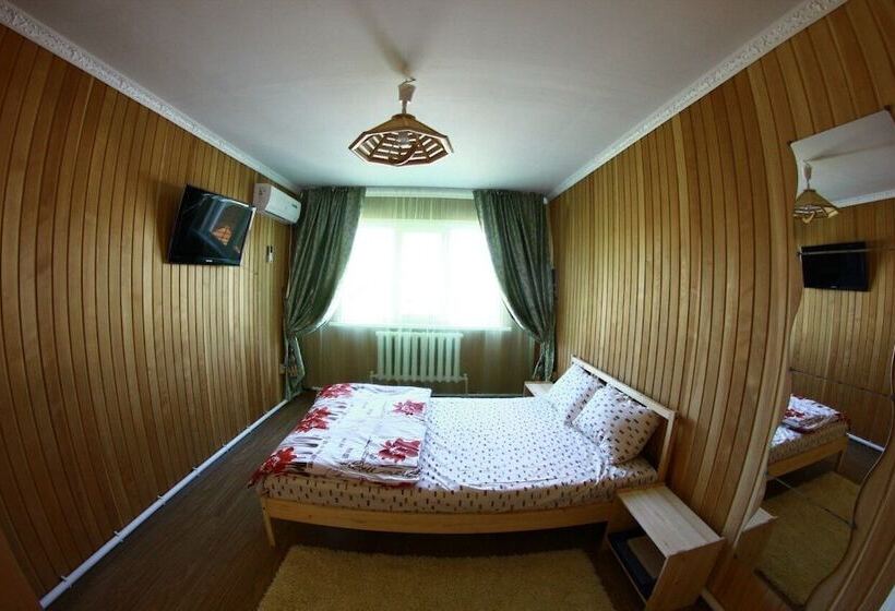 بنسيون Kedrovy Dom Kochievskih