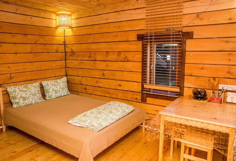 بنسيون Kedrovy Dom Kochievskih