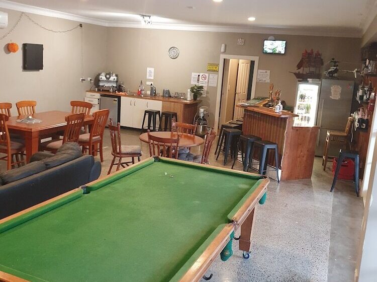 Пансион Koromatua Homestead