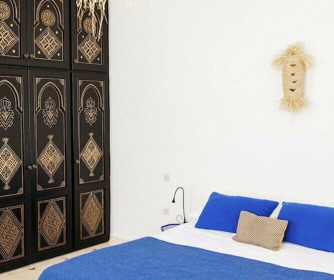 پانسیون La Maison Des Ailleurs