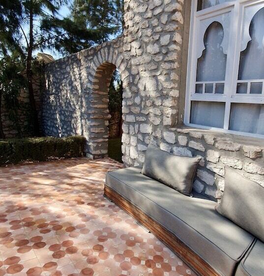 پانسیون La Maison Des Ailleurs