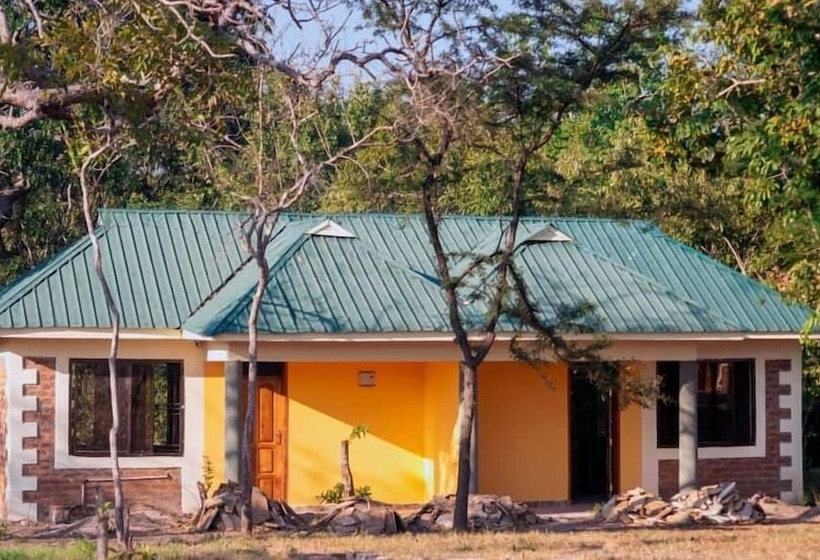 ペンション Mantis Lodge & Camping Site