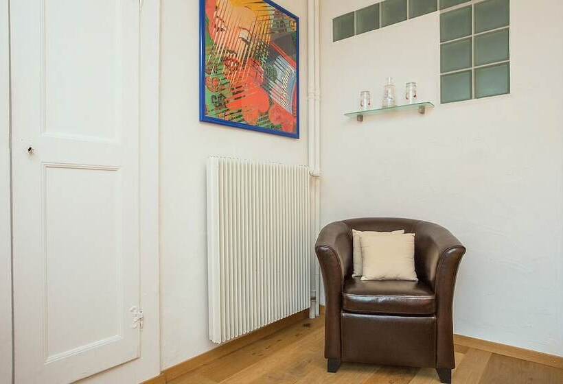 Пансион Midi Guestrooms