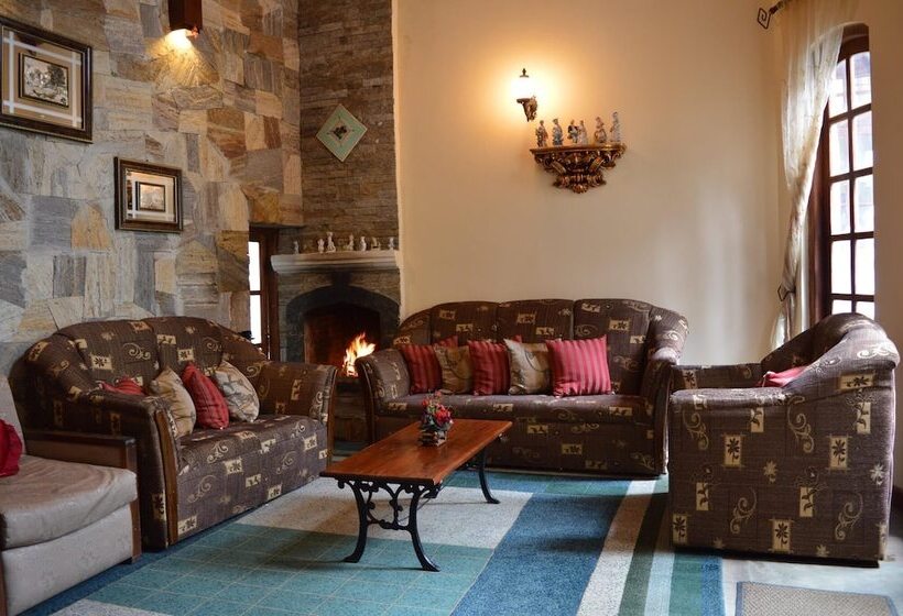 פנסיון Misty Holiday Nest