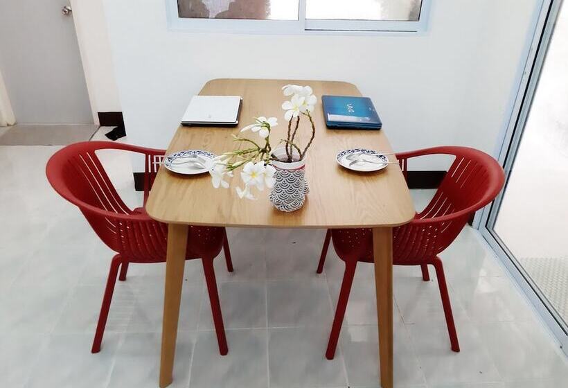 פנסיון Mj House Stay With Guest And Host