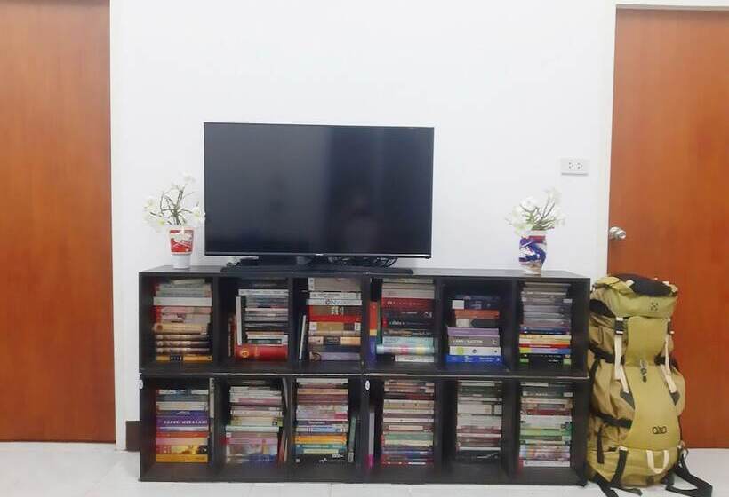 פנסיון Mj House Stay With Guest And Host