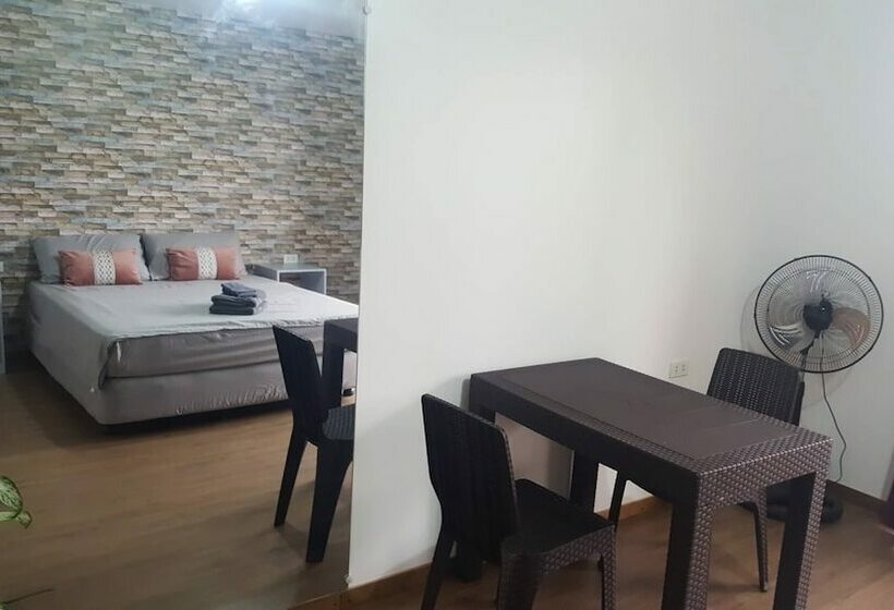 פנסיון Mystic Divers Guesthouse