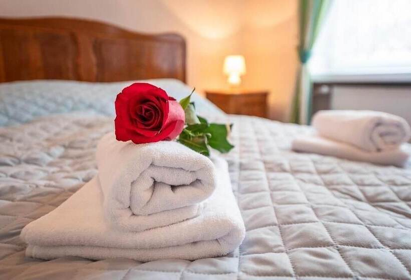 پانسیون Pałacyk Deja Vu Residence