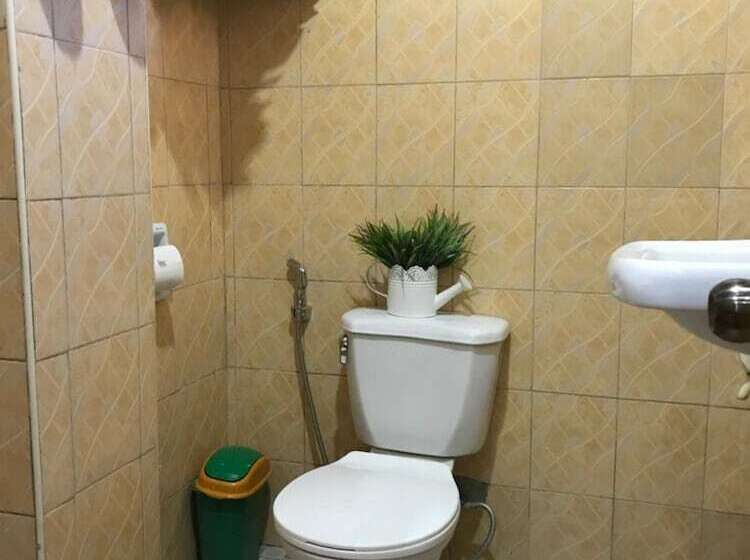 پانسیون Palompon Traveler S Lodge