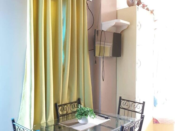 پانسیون Palompon Traveler S Lodge