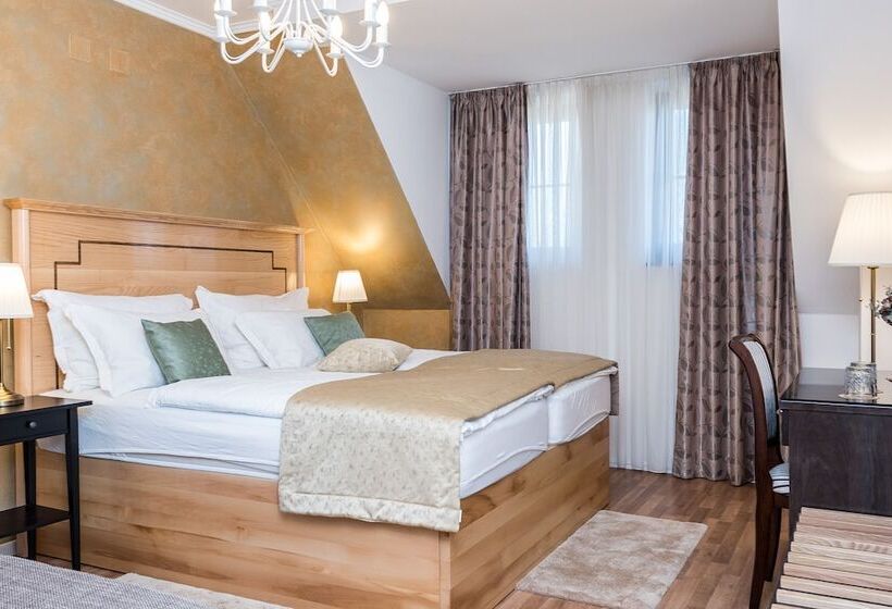 פנסיון Plitvice Falls Cottage