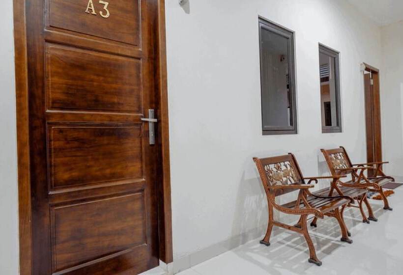 بنسيون Reddoorz Near Living Plaza Purwokerto