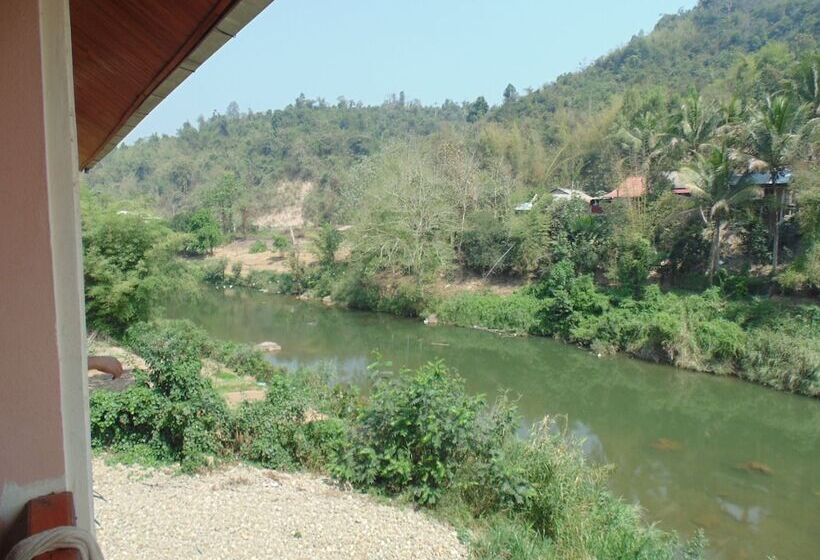 پانسیون Saynambak Riverside Guest House