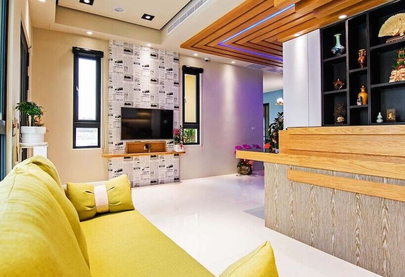 پانسیون Summer Crazy