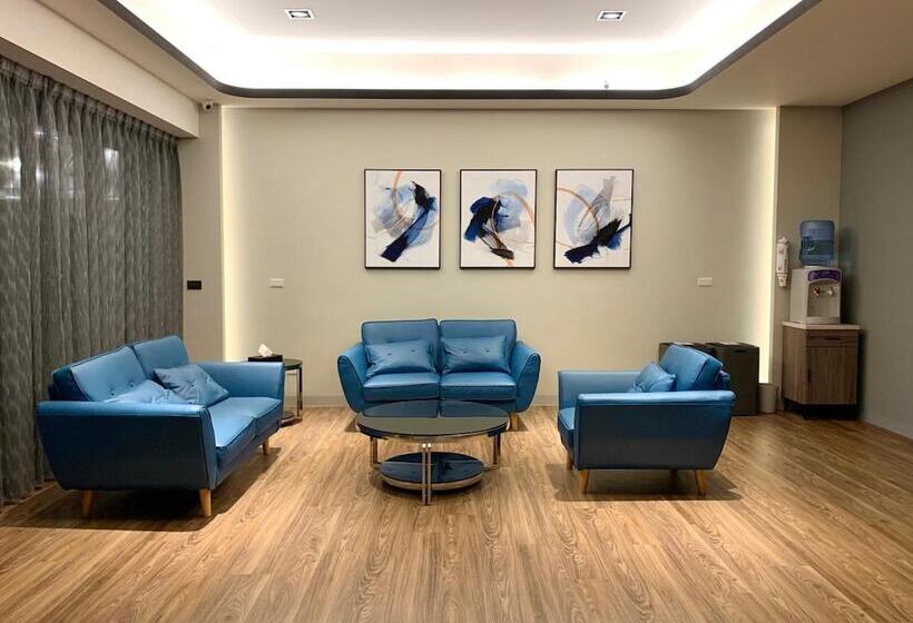 پانسیون Summer Crazy