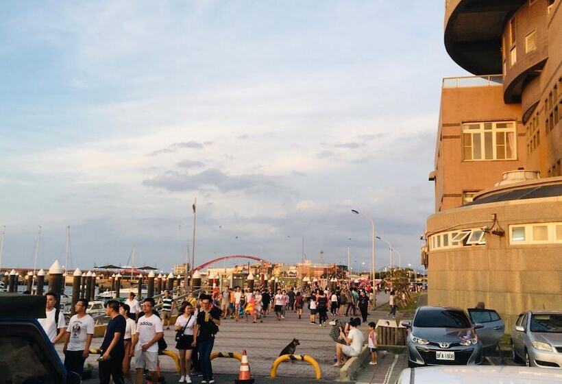 پانسیون Taoyuan Airport Rory Harbor Hostel