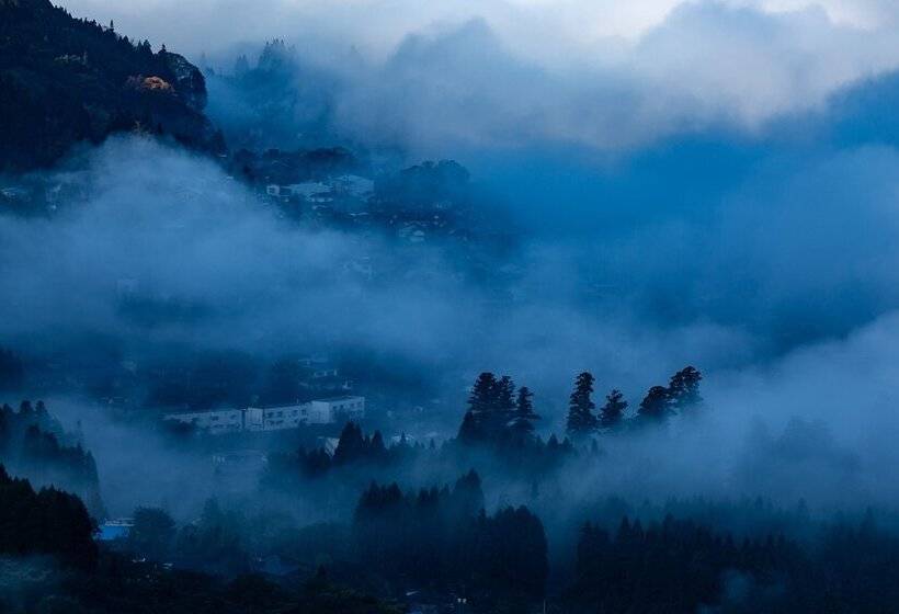 Pansiyon Yufuin Akarinoyado