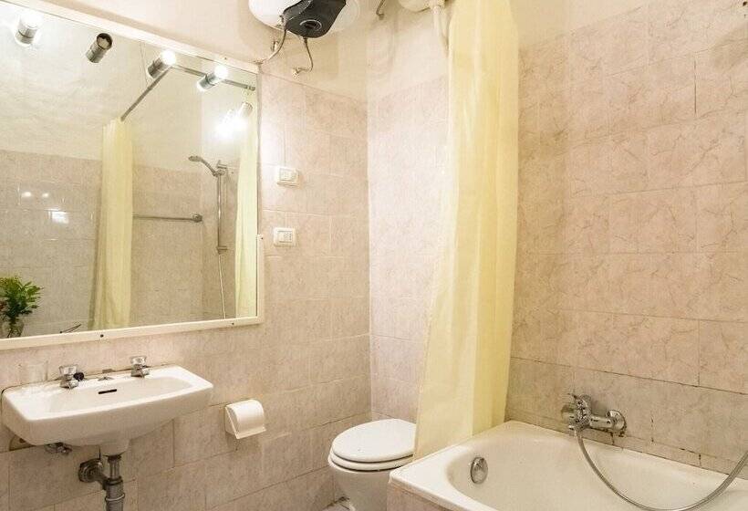 Plush Farmhouse In Bacchereto With Swimming Pool