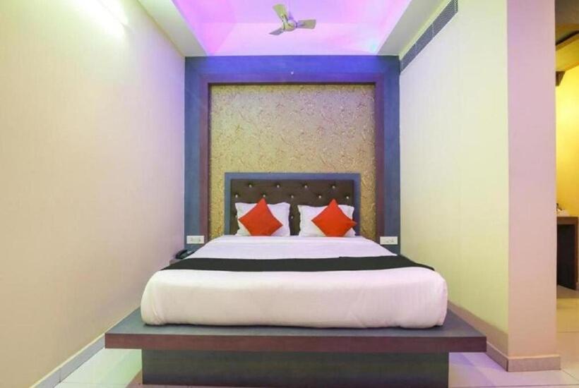 Pratap Iinternational By Shrigo Hotels