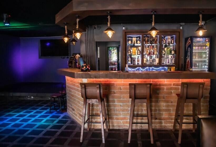 استراحتگاه Club Mónaco