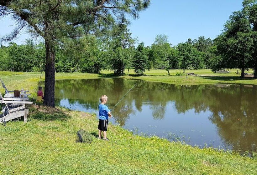 Sierra Escape Cabin With Fire Pit And Charcoal Grill By Redawning