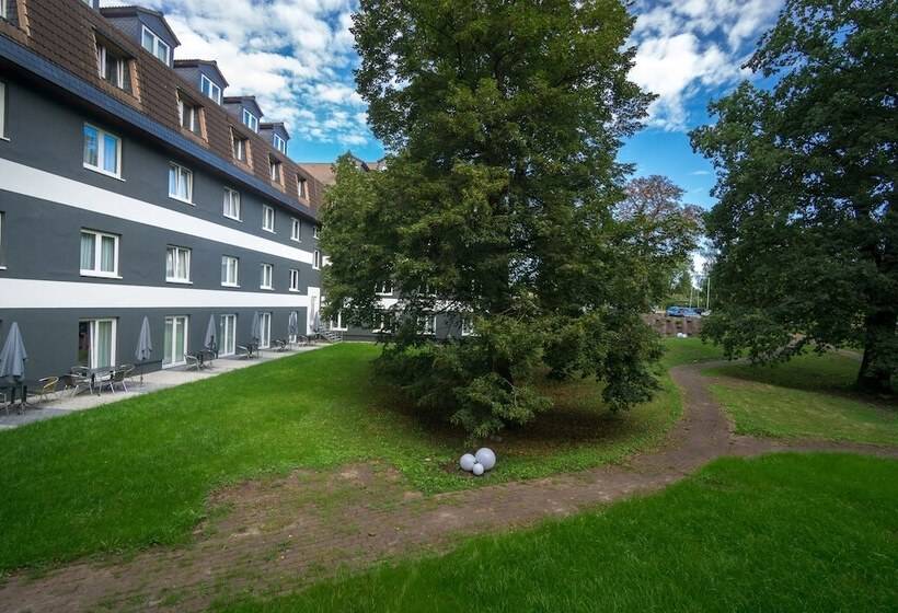 Sl Otel Im Parforcehaus