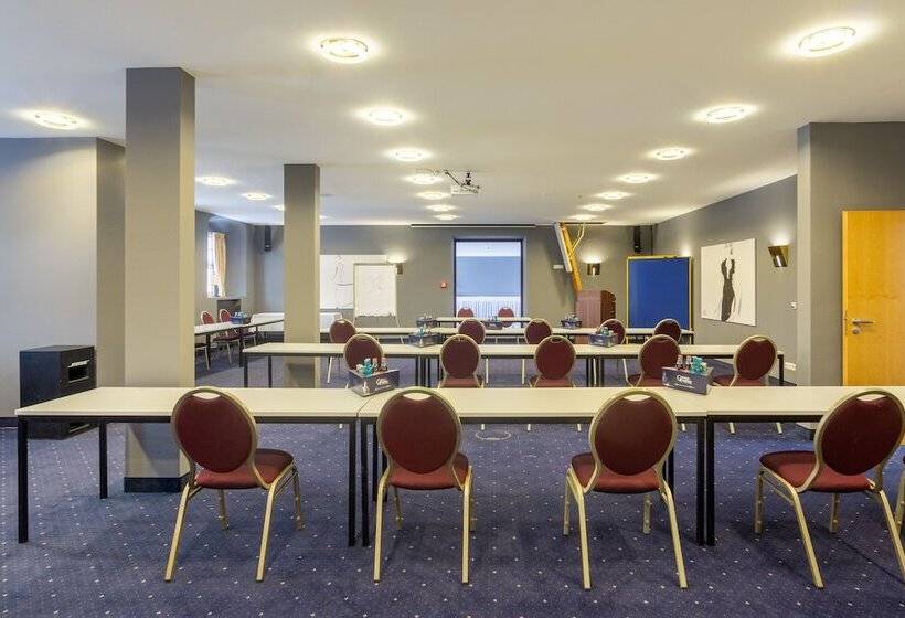 Sl Otel Im Parforcehaus