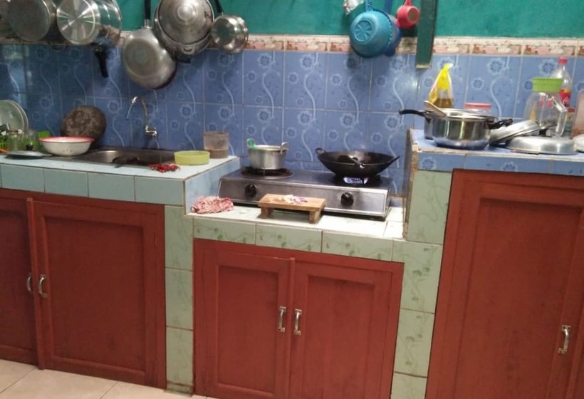 Sutrisno Homestay Hostel