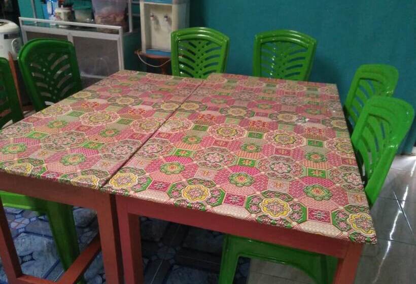 Sutrisno Homestay Hostel